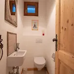 In With Hot Tub Chalet