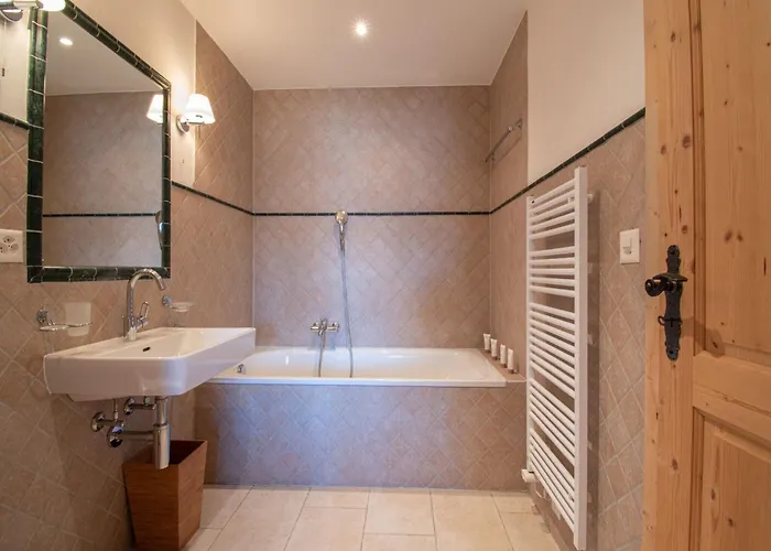 In With Hot Tub Veysonnaz