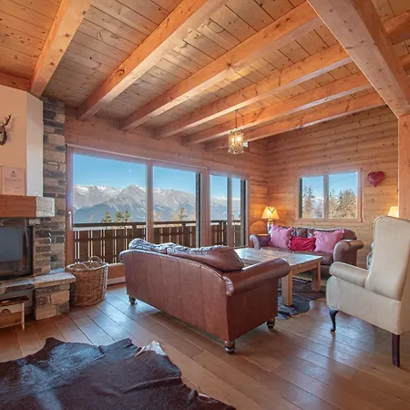 Chalet In With Hot Tub *